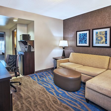Holiday Inn Express & Suites Dayton South - I-675 By Ihg Shanersville Dış mekan fotoğraf