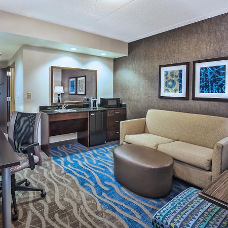 Holiday Inn Express & Suites Dayton South - I-675 By Ihg Shanersville Dış mekan fotoğraf
