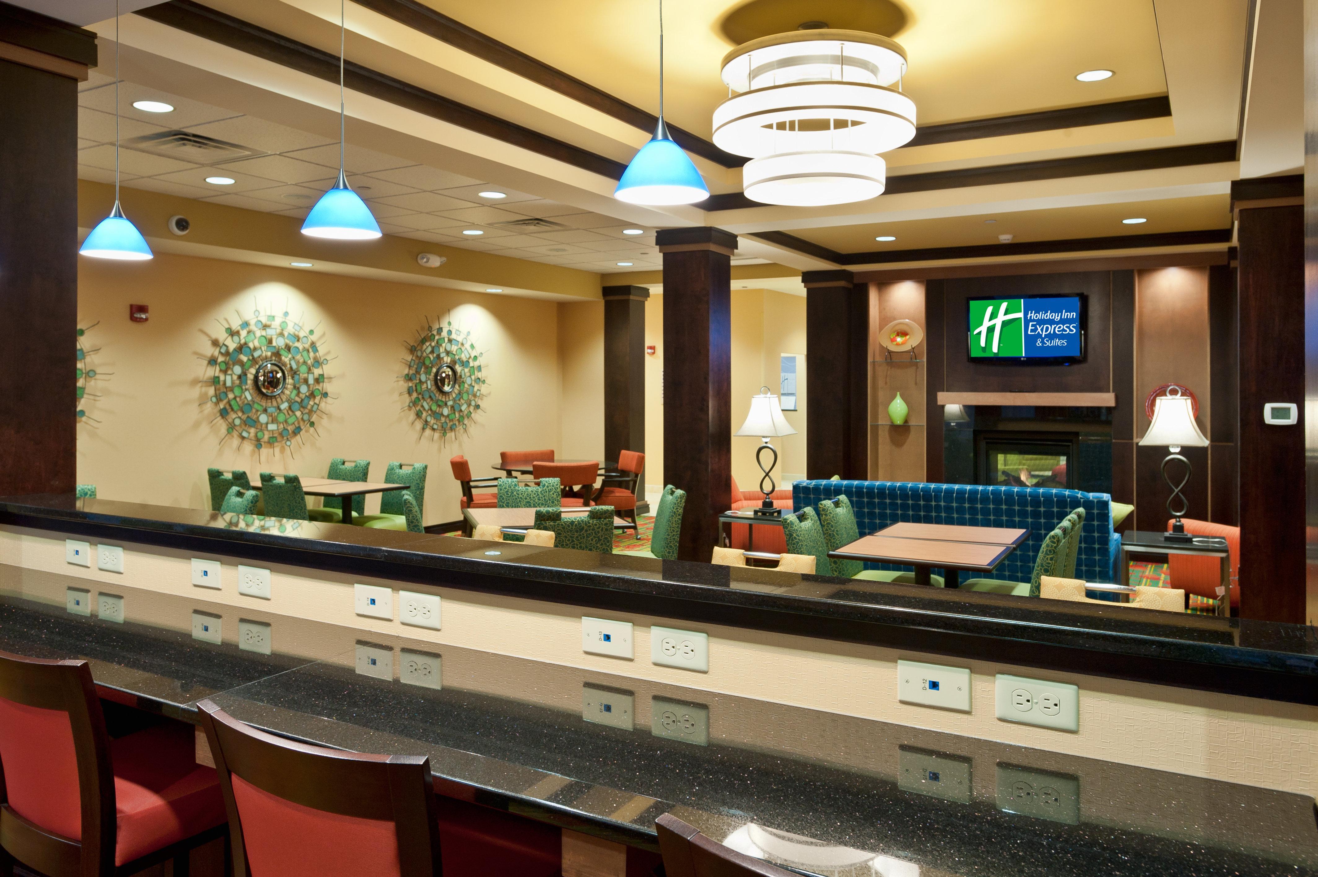 Holiday Inn Express & Suites Dayton South - I-675 By Ihg Shanersville Dış mekan fotoğraf