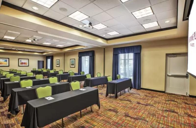 Holiday Inn Express & Suites Dayton South - I-675 By Ihg Shanersville Dış mekan fotoğraf
